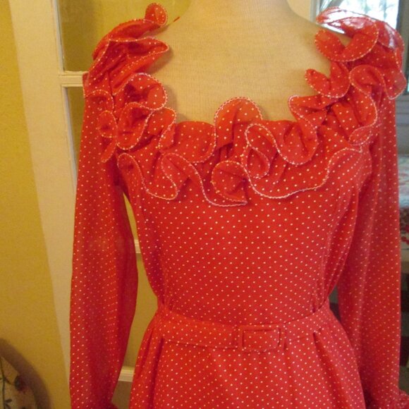 70s Red White Swiss Dot Maxi Dress Cottagecore SO CUTE - Picture 2 of 10